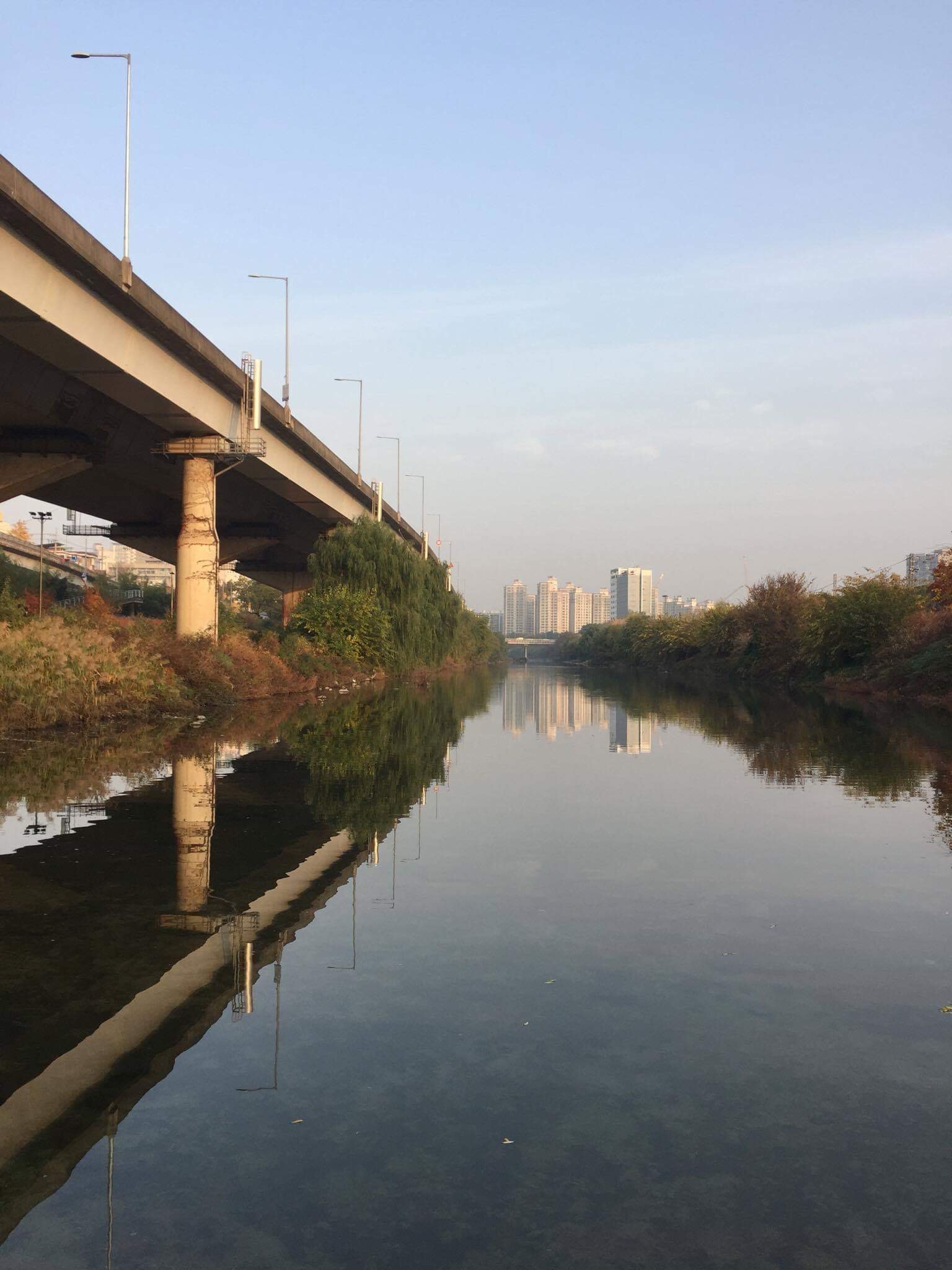 Naebu Expressway, Seoul 2017.